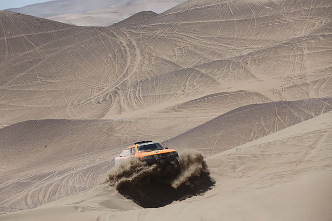 Robby Gordon Dakar 2015 zandduinen Iquique